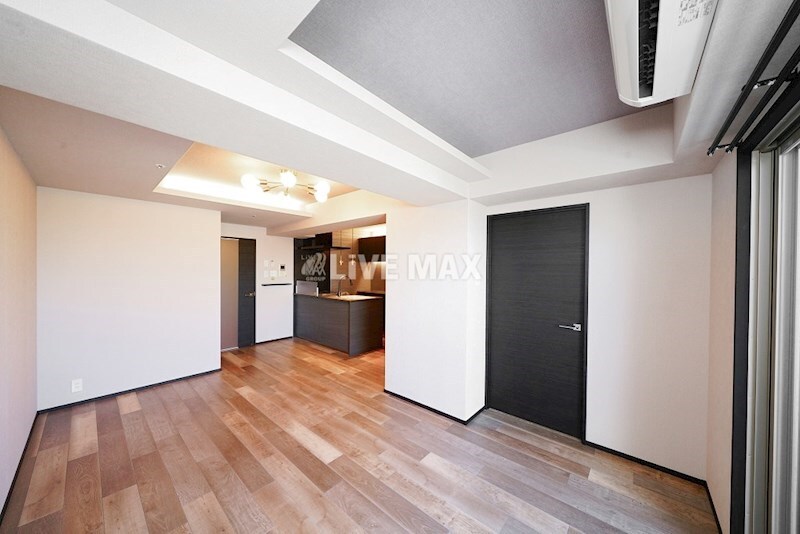 物件内観写真3　(※別号室参考写真)