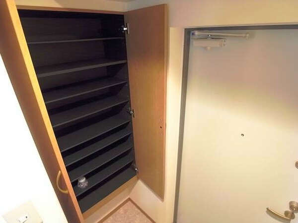 収納(※写真と異なる場合は現状優先。)