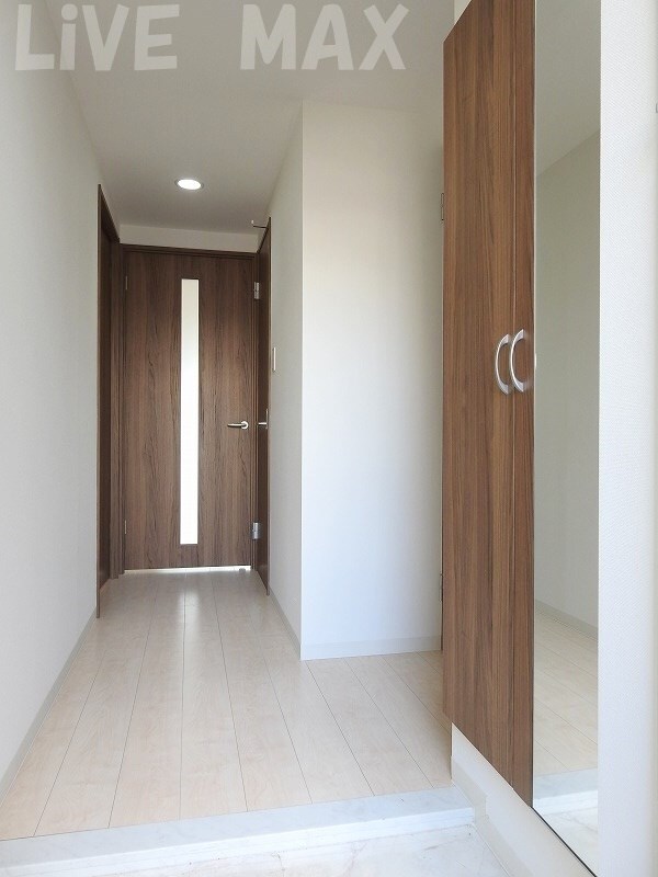 物件内観写真2　(※写真と異なる場合は現状優先。)