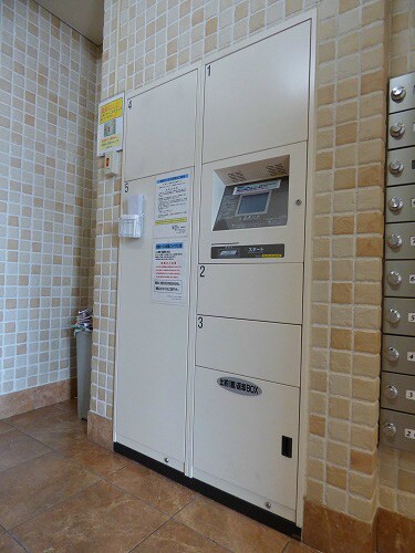 物件内観写真24　(不在時の荷物受け取りに便利な宅配ＢＯＸ★)