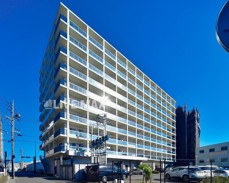 物件外観写真1　(綺麗でお洒落な外観です★)