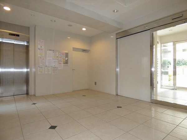 ロビー・ラウンジ(綺麗なロビー)