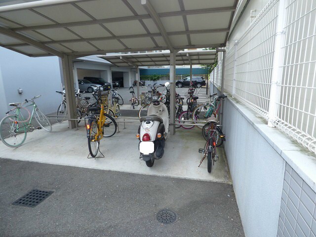 物件内観写真24　(駐輪場☆)