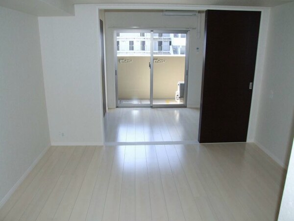 居室(※写真と異なる場合は現状優先。)