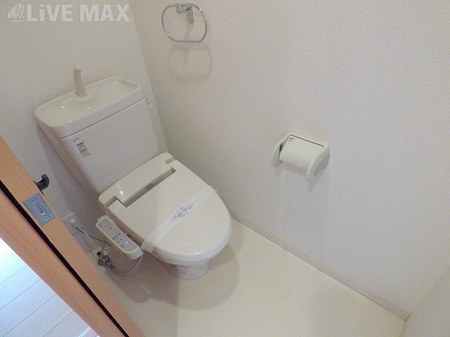 物件内観写真12　(忙しい朝に便利なシャンプードレッサー付)