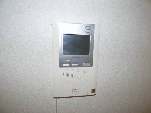 物件内観写真19　(モニター付インターホンで安心)