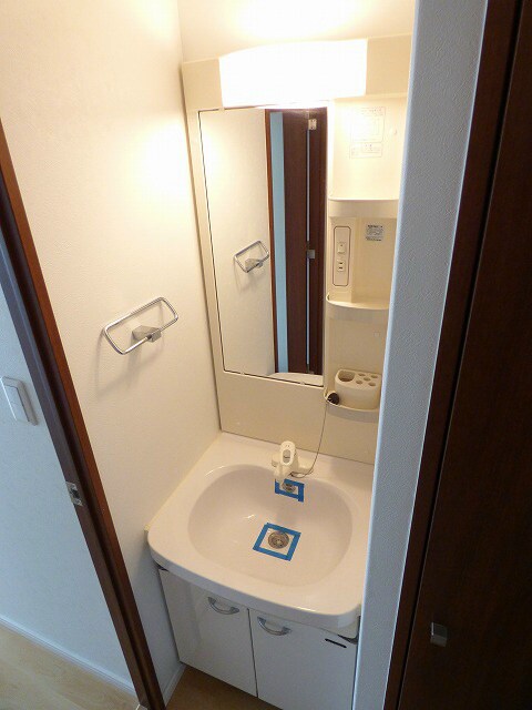 物件内観写真11　(忙しい朝にも便利な独立洗面台★)