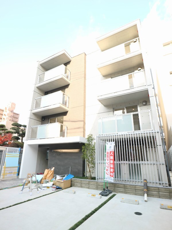 物件外観写真1　(築浅☆ネット無料☆)