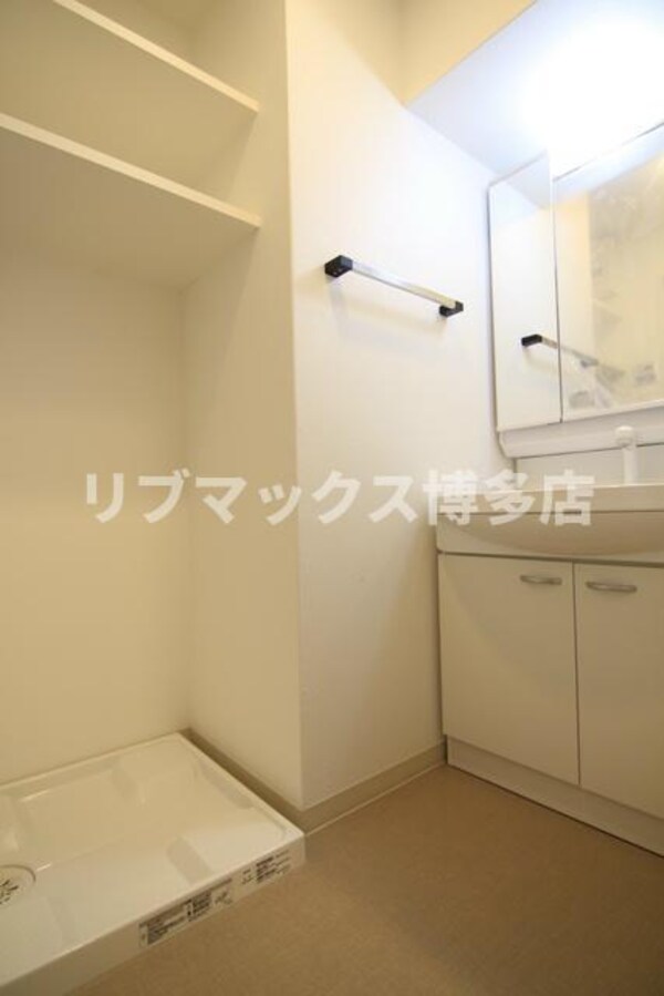 独立洗面台(使いやすい独立洗面台です)