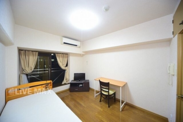 物件内観写真8　(※別号室参考写真)