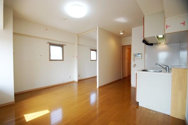 物件内観写真5　(リビング※写真と異なる場合現状優先)