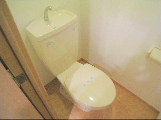 物件内観写真12　(トイレ※写真と異なる場合現状優先)