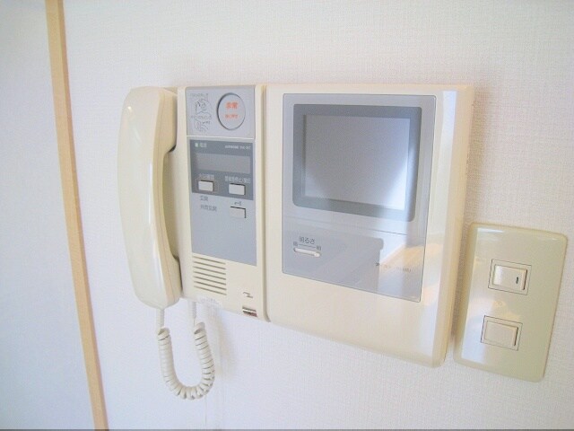 物件内観写真13　(モニター付きインターホン)