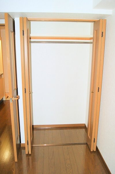 物件内観写真11　(クローゼット)