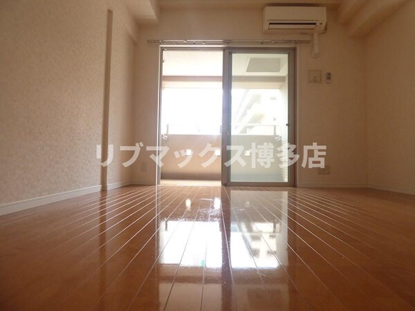 寝室(※写真と異なる場合現状優先)