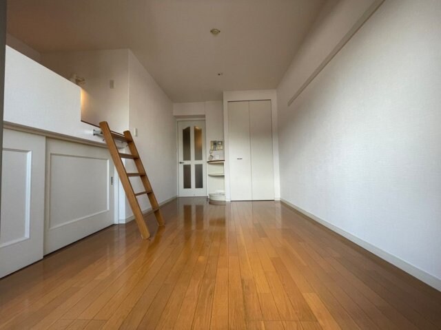 物件内観写真5　(※写真は反転タイプのもの。)