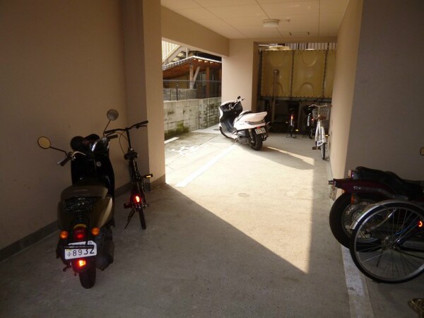建物設備(自転車・バイク置場)