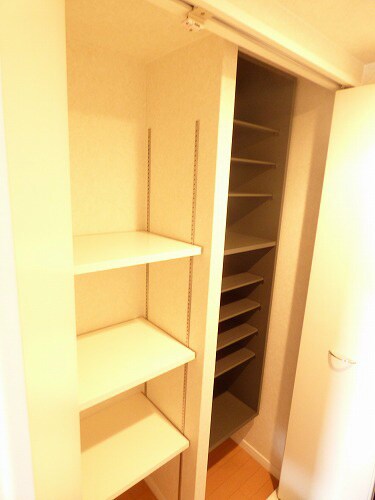 物件内観写真13　(※写真と異なる場合は現状優先。)