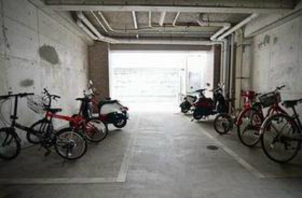 建物設備(駐輪場)