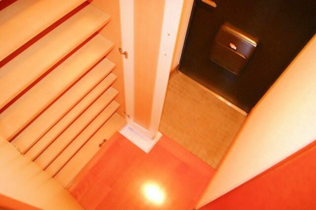 物件内観写真3　(下駄箱)