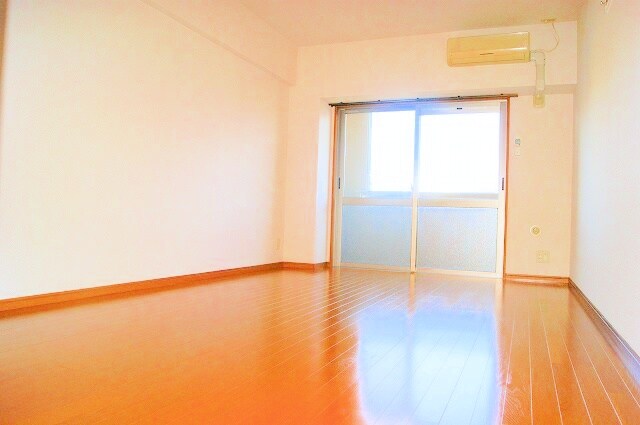 物件内観写真6　(洋室)