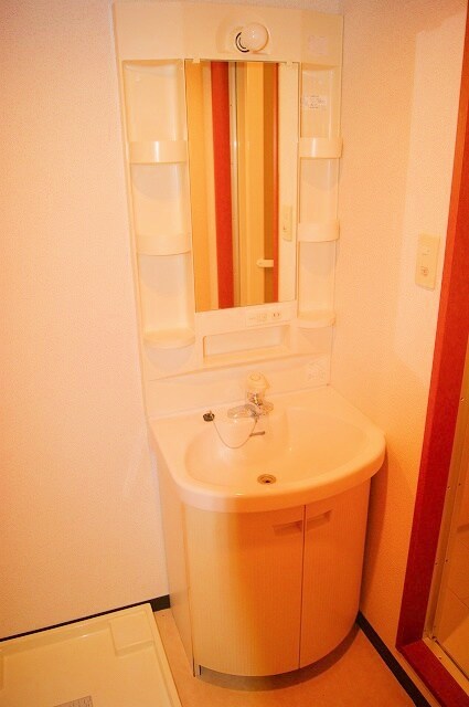 物件内観写真10　(洗面台)