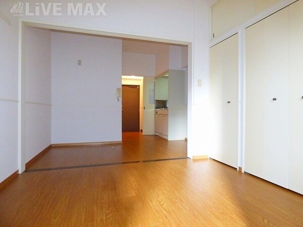 居室(※写真と異なる場合は現状優先)