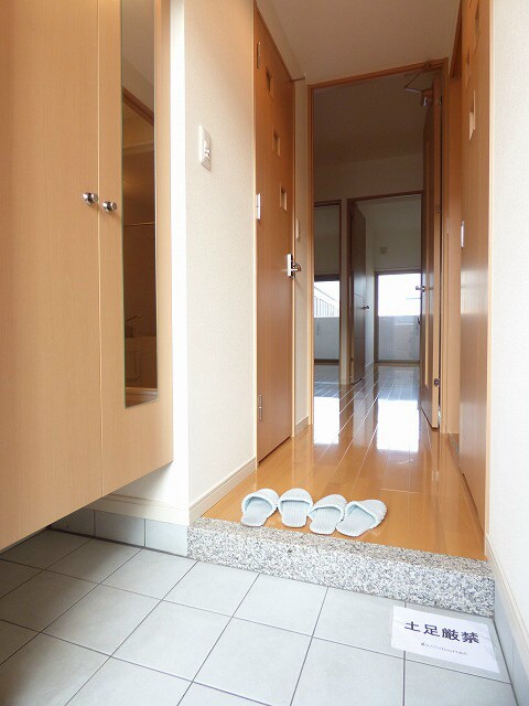 物件内観写真6　(下駄箱)