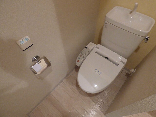 物件内観写真12　(ウォシュレット)