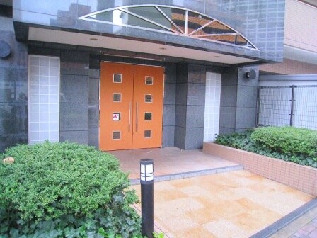 物件外観写真2　(エントランス)