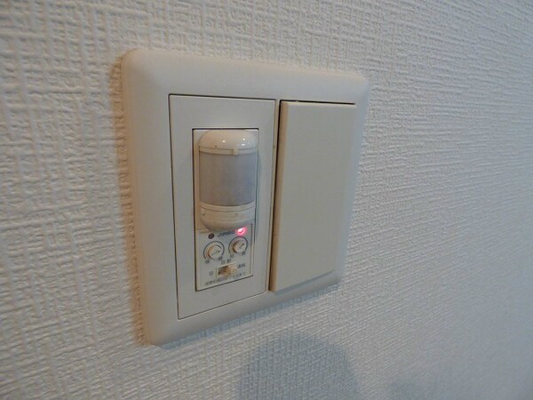 建物設備(電気は自動で点きます)