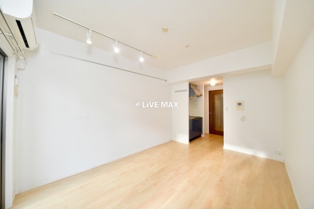 物件内観写真15　(間接照明が似合うお部屋です※写真と異なる場合現状優先。)