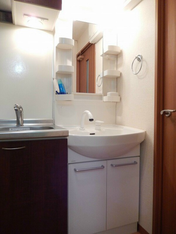 洗面・脱衣所(シャンプードレッサー付)