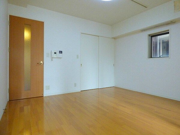 居室(※写真と異なる場合現状優先。)