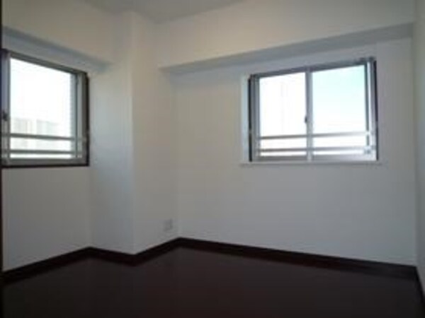 寝室(★9F・角部屋・2面採光★)