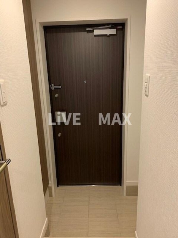 玄関(別号室参照写真)