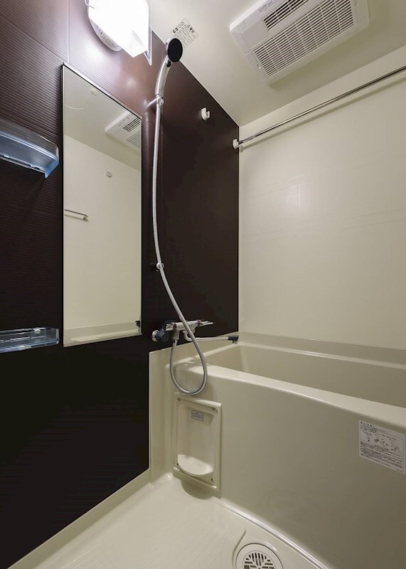 物件内観写真9　(浴室乾燥機付き)