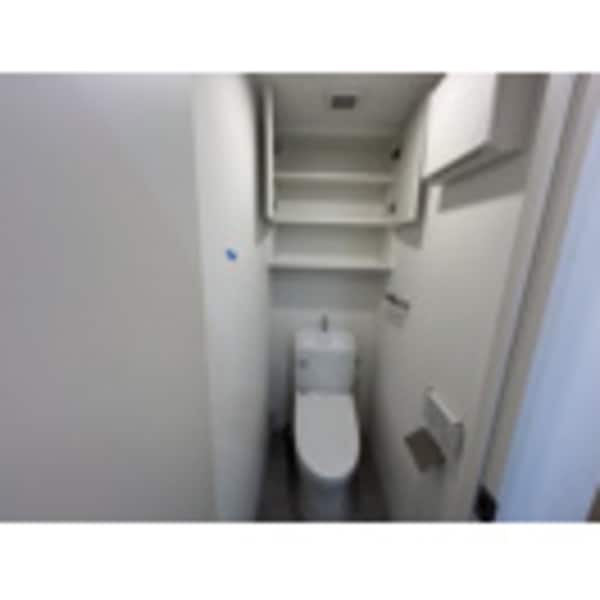 トイレ(※同じタイプ別号室参考写真)