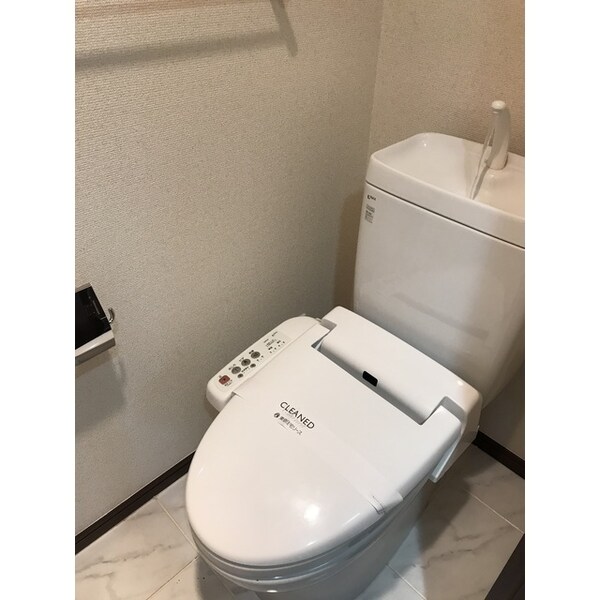 トイレ(弊社は全物件が仲介手数料半月分でご紹介可能です。)
