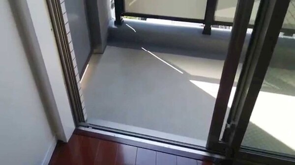 バルコニー(弊社は都内全域の家具家電付き物件がご紹介可能です。)
