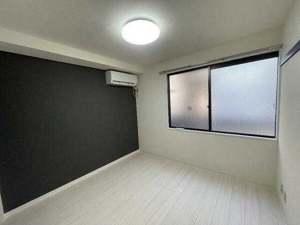 居室(別号室参考写真)