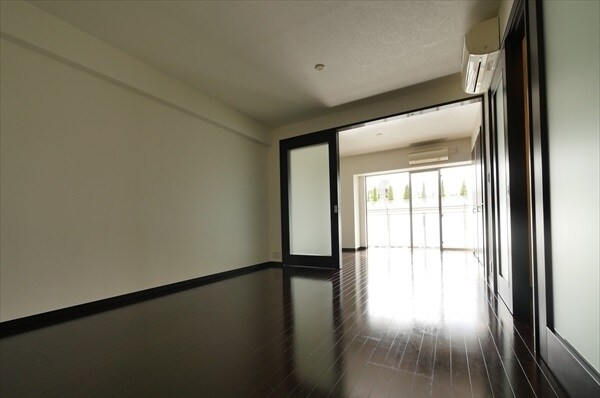 居室(別号室参考写真)