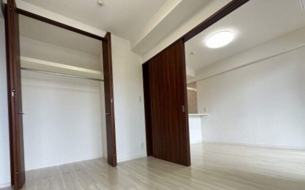 居室(別号室参考写真)