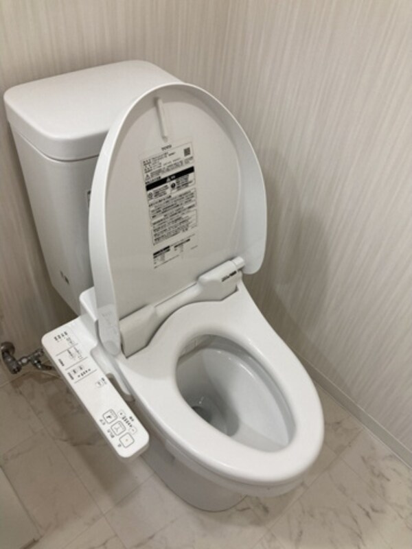 トイレ(※同じ間取り別号室参考写真)