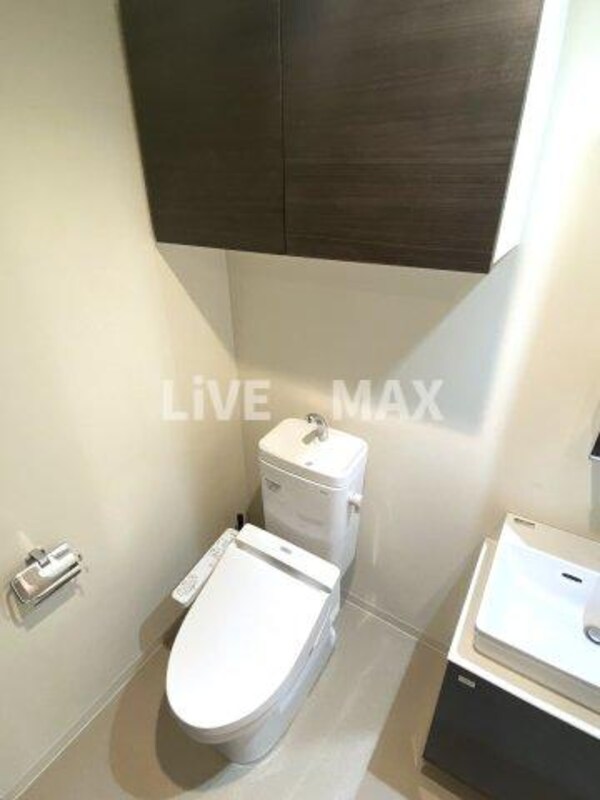 トイレ(別号室参考写真)