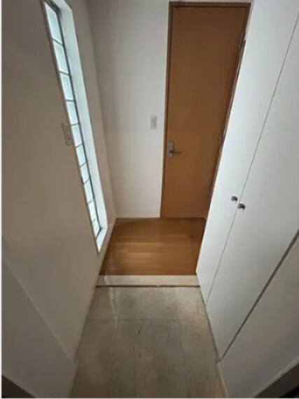 物件内観写真6　(別号室のお写真を使っております。
参考程度にご覧ください。)