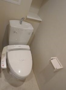 物件内観写真11　(※同じ間取り別号室参考写真)