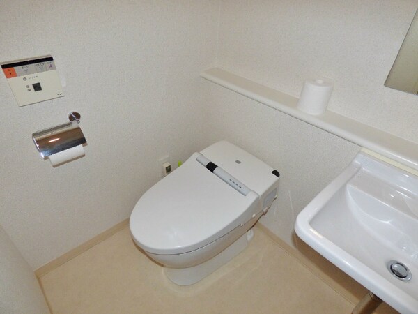 トイレ(別号室参照写真)