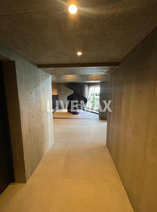 物件外観写真3　(別号室参考写真)