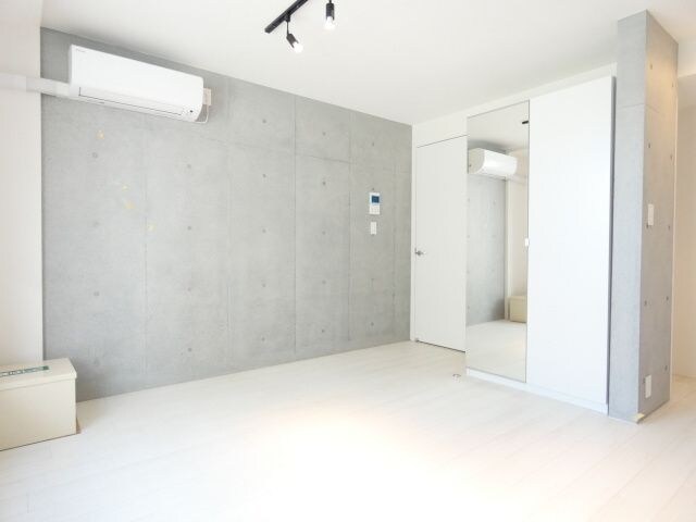 物件内観写真5　(※同じ間取り別号室参考写真)